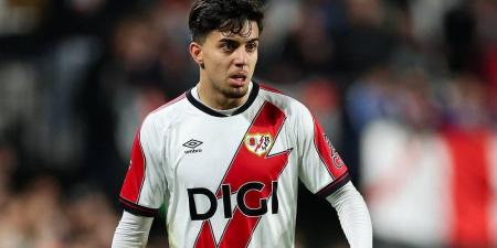 أخوماش عن الهتافات ضد المسلمين: "لا أفهم لماذا يحدث ذلك ولا تؤثر علي إطلاقا"