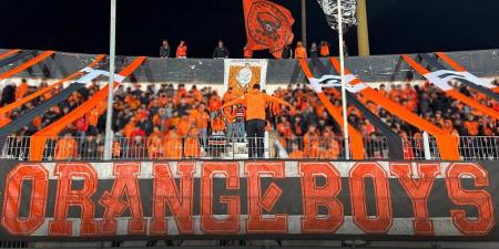 "أورونج بويز" تدعو جماهير بركان لتنقل "تاريخي" نحو الرباط قبل قمة الجيش في نصف نهائي العصبة