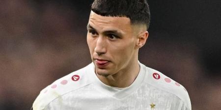 شتوتغارت يقرر تفعيل بند شراء عقد الخنوس بشكل نهائي مقابل 18 مليون يورو إضافة إلى مكافآت محتملة