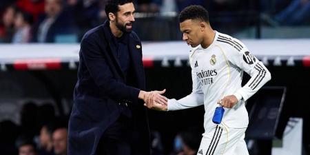 أربيلوا عن إعجاب مبابي بخبر ترشيح مورينيو لتدريب ريال مدريد: "لا يهمني أن يضع إعجابا على مورينيو أو على جوليا روبرتس"