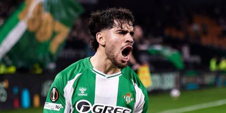 "سبورت" تشيد بالزلزولي.. جناح متكامل يخطف الأنظار في إسبانيا