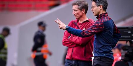 استعدادا للكلاسيكو.. مدرب الجيش الملكي يقرر عدم إراحة لاعبيه والفريق يبدأ استعداداته بحصة تدريبية عشية اليوم