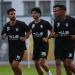 الزمالك يتسلم ملابس الفريق الأول الجديد وجلسة تصوير للاعبين للإعلان عنه