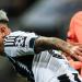 غيمارايش لاعب نيوكاسل: "برشلونة فريق يستحوذ على الكرة كثيرا وهو مُرشح للفوز بدوري أبطال أوروبا"
