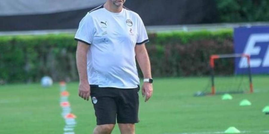 فيتوريا يكشف سبب ضم عبدالله جمعة واستبعاد كريم فؤاد من قائمة منتخب مصر