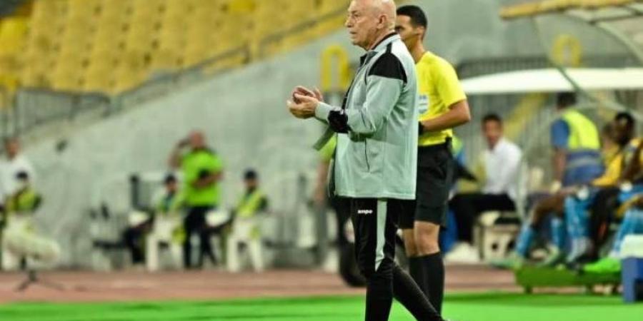 فيريرا يرفض إقامة معسكر مغلق للزمالك في فترة توقف الدوري