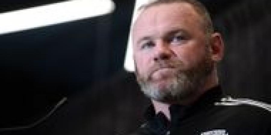 روني إلى مبابي: غادر باريس .. مانشستر يونايتد في انتظارك!