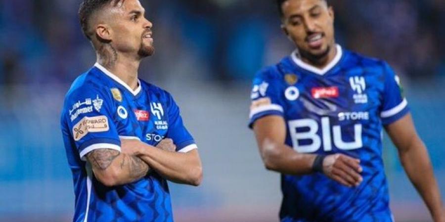 ميشائيل يثير القلق في الهلال قبل مواجهة شباب الأهلي