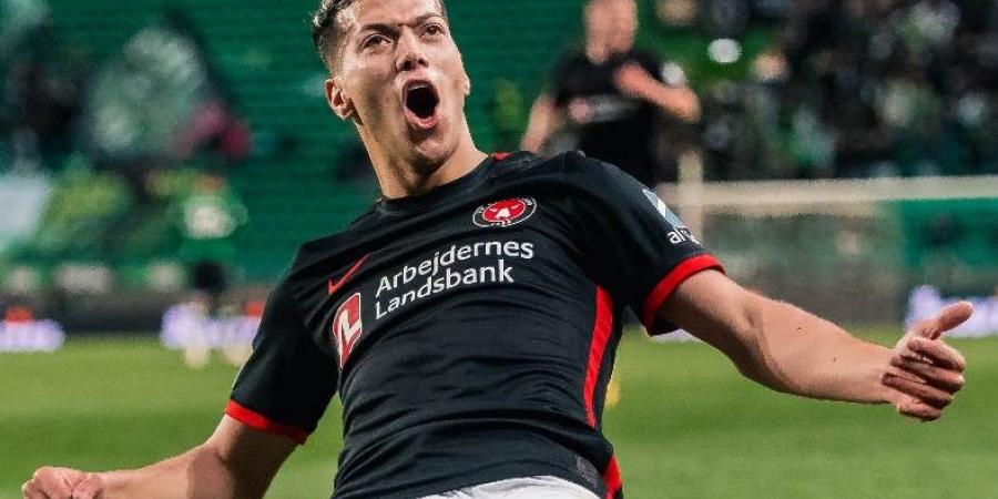 صحيفة دنماركية: هناك صعوبة في التواصل بين إمام عاشور ولاعبي ميتلاند وتعليق ساخر من المدرب