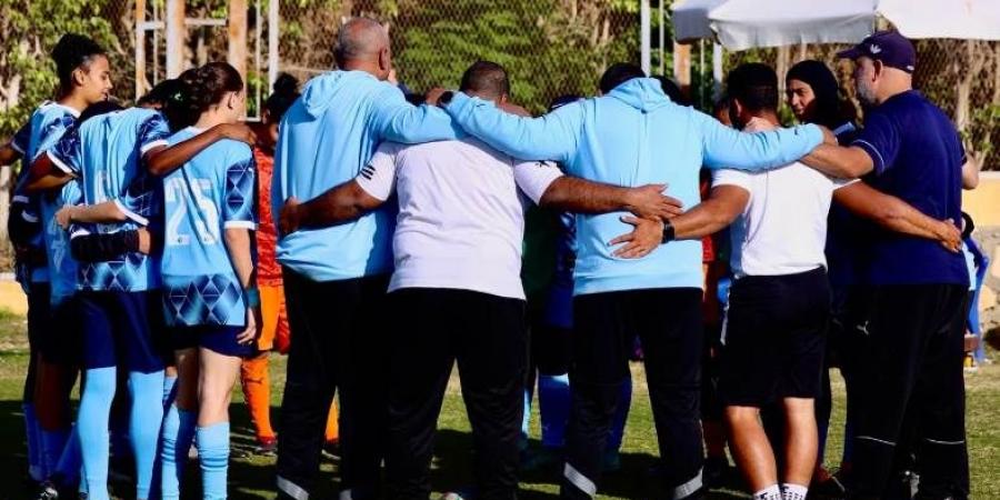 بيراميدز يستقر على رحيل باسر أبو مسلم مدرب فريق السيدات بنهاية الموسم.. خاص