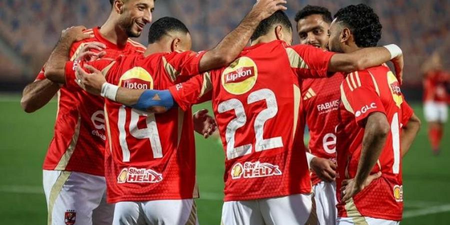 الأهلي يخصص رحلات مجانية لجماهيره في مواجهة المصري