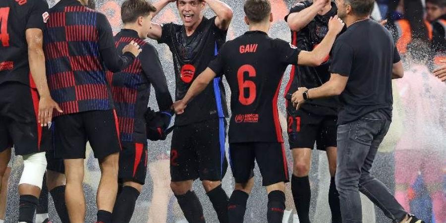 صحف إسبانيا تحتفي بتتويج برشلونة بلقب الدوري الإسباني: "عصر البطل الجديد"