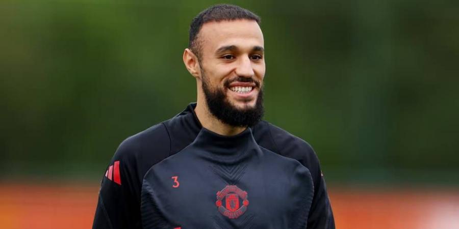 مزراوي: "التتويج بالدوري الأوروبي سينسينا الفشل في الدوري الإنجليزي"