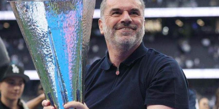 أنجي بوستيكوجلو يودع جماهير توتنهام بعد قرار إقالته من تدريب الفريق