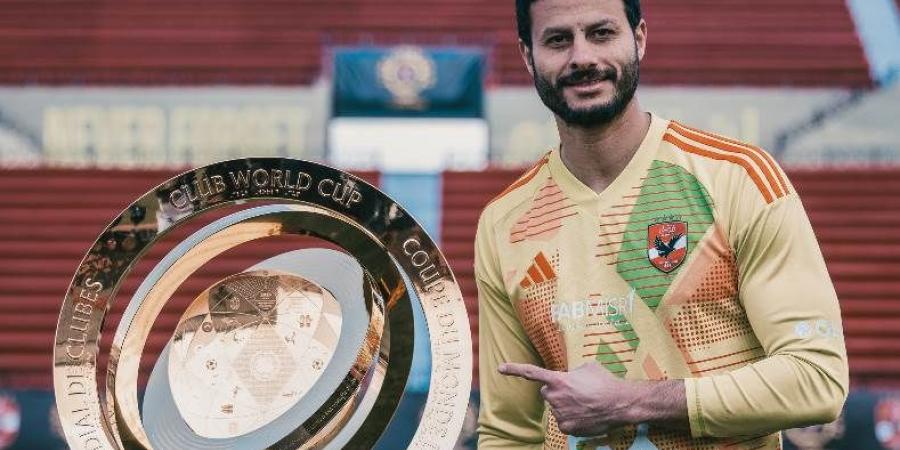محمد الشناوي: الزمالك منافس الأهلي الحقيقي.. ومواجهة إنتر ميامي منحة من الله
