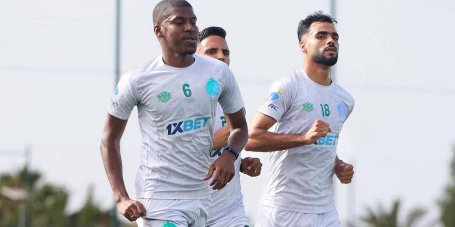 غيابات بارزة في أول حصة تدريبية للرجاء استعدادًا للموسم الجديد