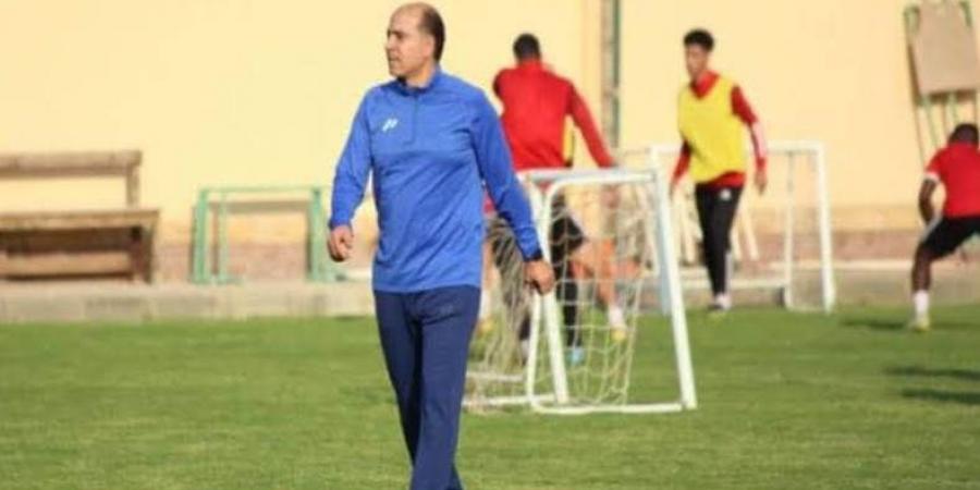 ديروط يجدد عقد كشري بعد ضمان البقاء في المحترفين