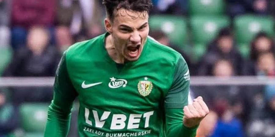 ارتبط اسمه بالأهلي والزمالك.. أسد الحملاوي يتم اتفاقه مع ناد روماني