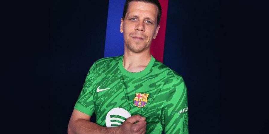 برشلونة يجدد عقد تشيزني حتى 2027