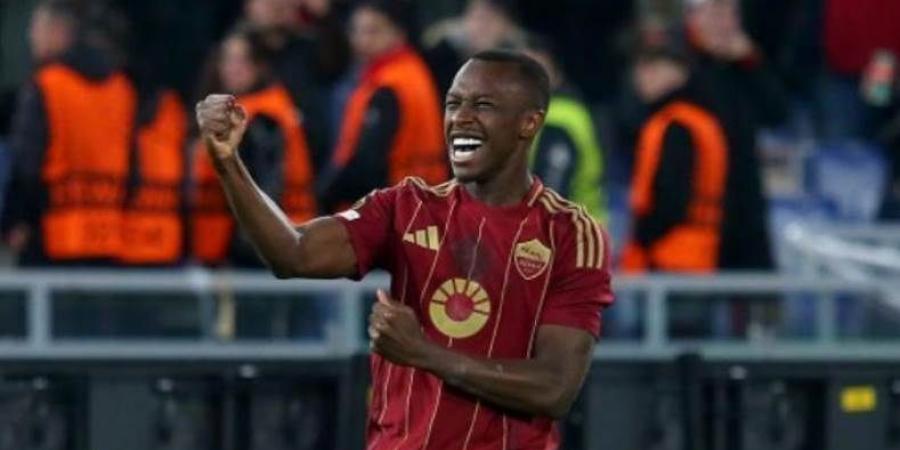 ليس في دوري روشن ..سعود عبدالحميد يقترب من الانتقال لنادي جديد