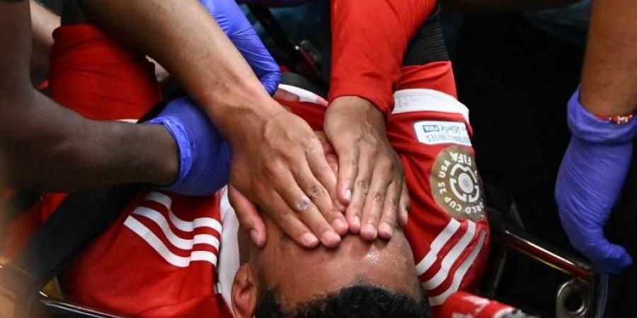 إصابة جمال موسيالا تُصدم بايرن ميونخ وتهدد موسمه بالكامل "فيديو"