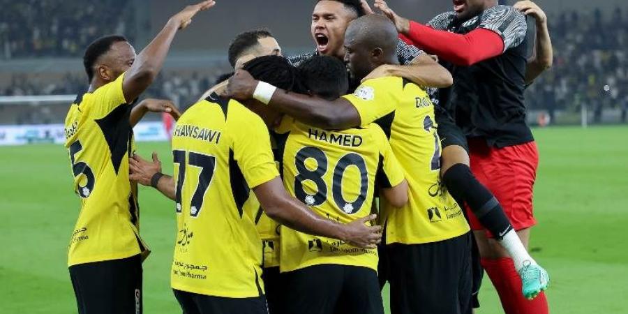 لاعب الأهلي ينضم لـ اتحاد جدة في صفقة انتقال مجانية
