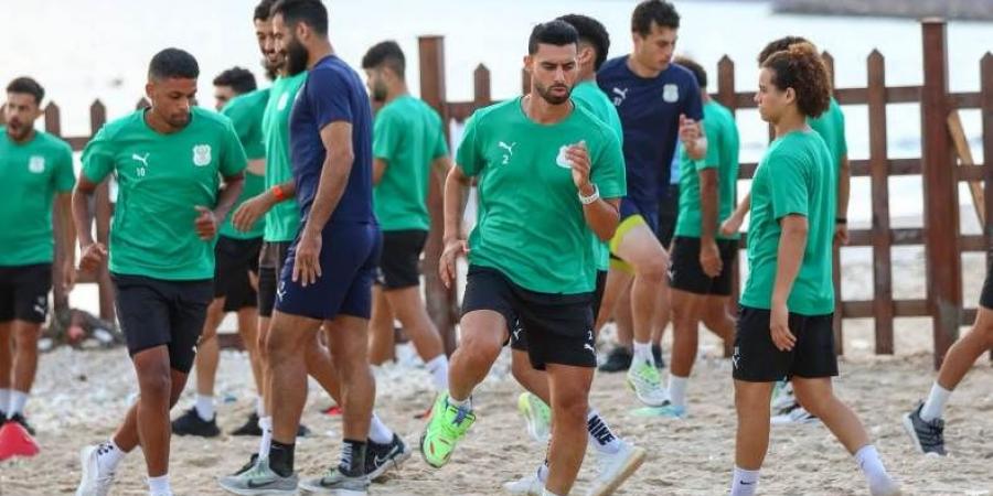 مصدر يكشف لـ"كورة بلس" سبب استبعاد 3 لاعبين من معسكر المصري
