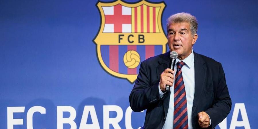 لابورتا: "الكرة الذهبية يجب أن تُمنح إلى لاعب من برشلونة"