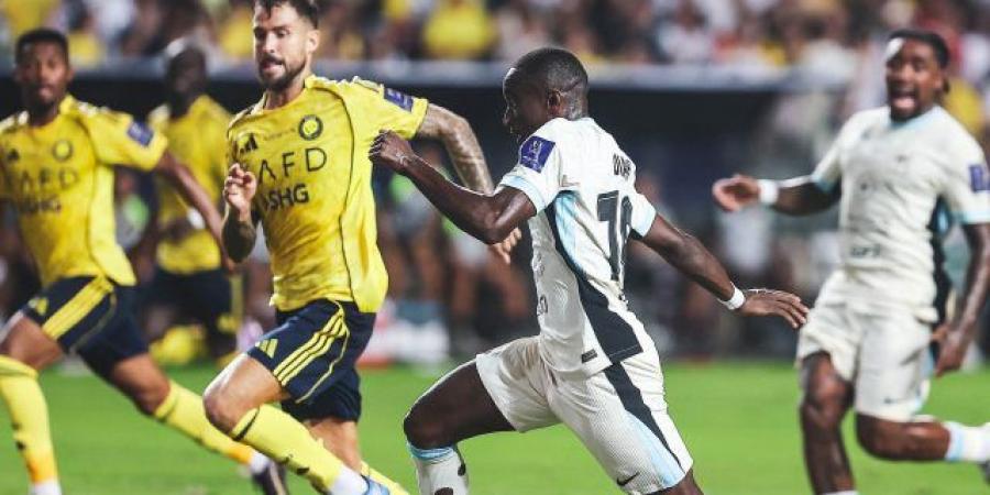 الشوط الأول… تعادل مثير بين النصر والاتحاد في كلاسيكو السوبر 