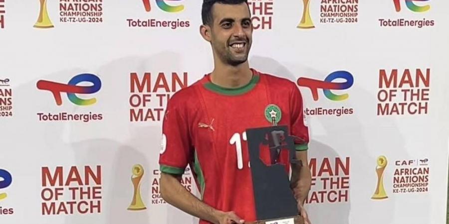 بلعمري يتوج بجائزة أفضل لاعب في مواجهة المغرب والسنغال