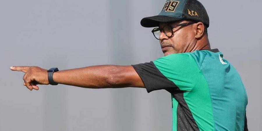 تشكيلة الرجاء في "الكلاسيكو" ضد الجيش.. الشابي يعتمد على بانون وخفيفي في الدفاع والنفاتي يقود الهجوم رفقة خافي