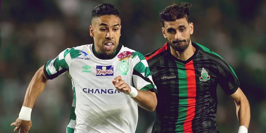 في مباراة شهدت جدلا تحكيميا كبيرا.. التعادل يحسم مباراة "الكلاسيكو" بين الرجاء والجيش (0-0)