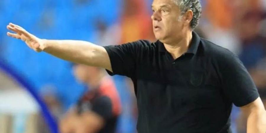 "واقعة صادمة".. رابطة الانضباط في الدوري التونسي تقرر إيقاف مدرب الترجي 4 مباريات