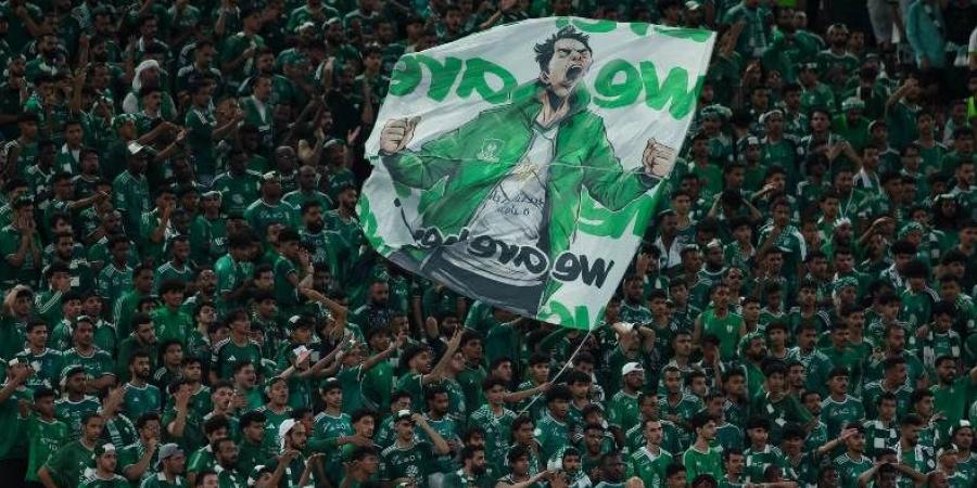 مجسم كأس القارات وإشعال الشماريخ.. جمهور أهلي جدة يُلهب الأجواء قبل لقاء بيراميدز