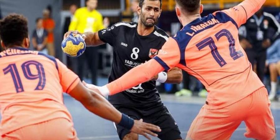الأهلي يخسر من برشلونة في نصف نهائي كأس العالم للأندية لكرة اليد