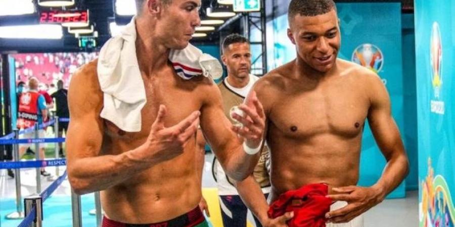 مبابي: رونالدو قدوتي وهو المرجع الحقيقي لنادي ريال مدريد