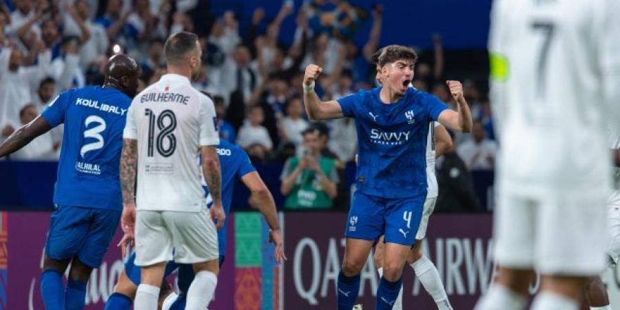الشوط الأول.. الهلال يتقدم على السد القطري بثنائية نظيفة 