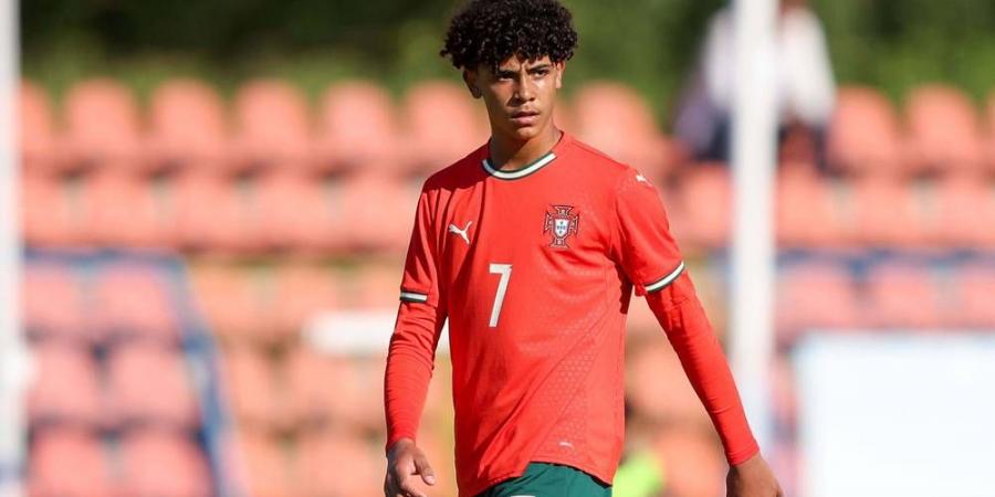 نجل كريستيانو رونالدو ينضم لأول مرة إلى منتخب البرتغال للناشئين