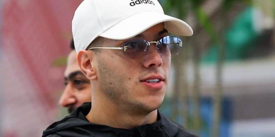 الأهلى يصطحب إمام عاشور خلال رحلة الإمارات استعدادا لبطولة السوبر