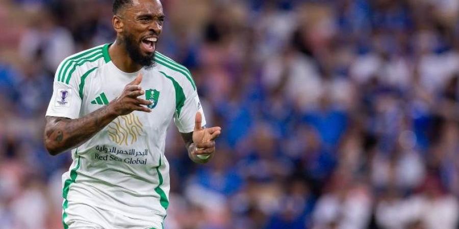 خطوة قد تعيد إيفان توني للدوري الإنجليزي مرة أخرى.. تقارير