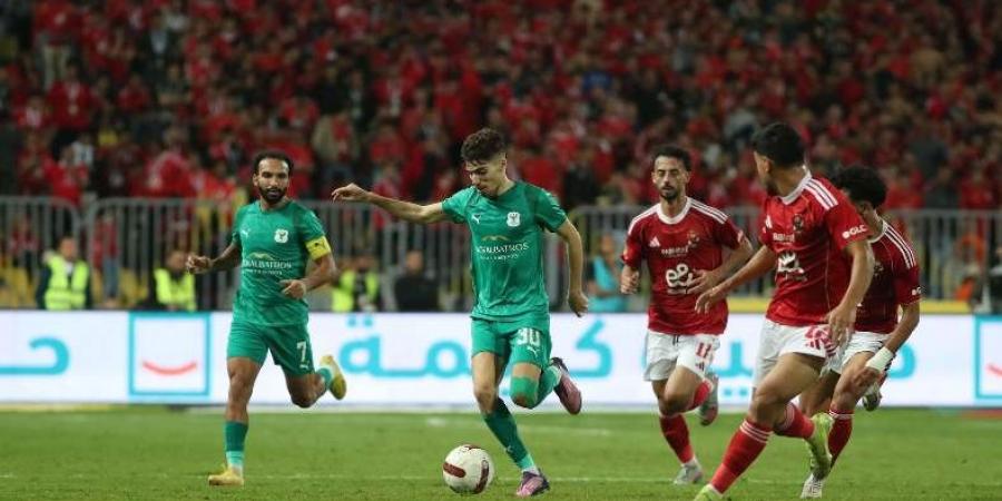 المصري يعلن استدعاء لاعبه عبد الرحيم دغموم لمنتخب الجزائر الثاني