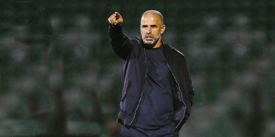 عبد الواحد زمرات يعلن استقالته من تدريب اتحاد تواركة بعد الخسارة أمام نهضة الزمامرة