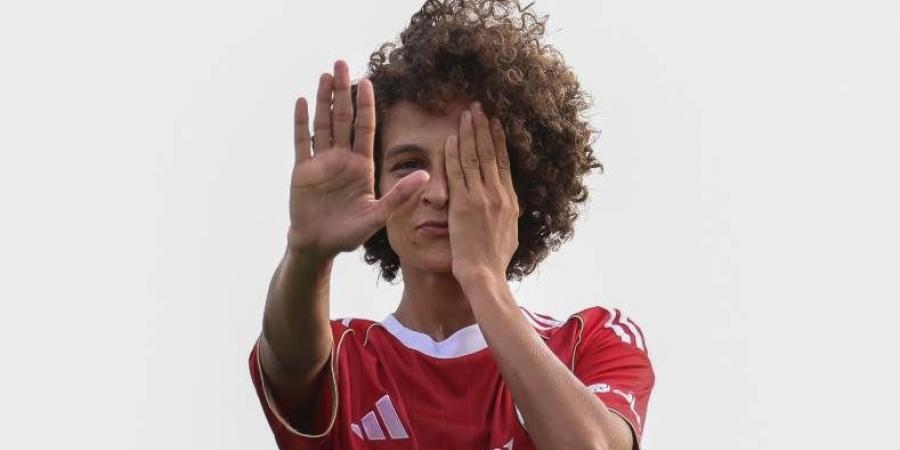 فيديوجراف | الحاوي منة طار .. صاحبة 4 رحلات احترافية ومن حواري عين شمس لقمة مجد الكرة النسائية