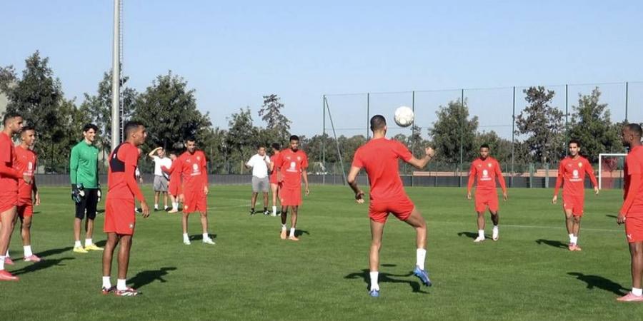 المنتخب المغربي يُباشر تحضيراته تأهبا لملاقاة أوغندا بإجراء حصة تدريبية صباح اليوم