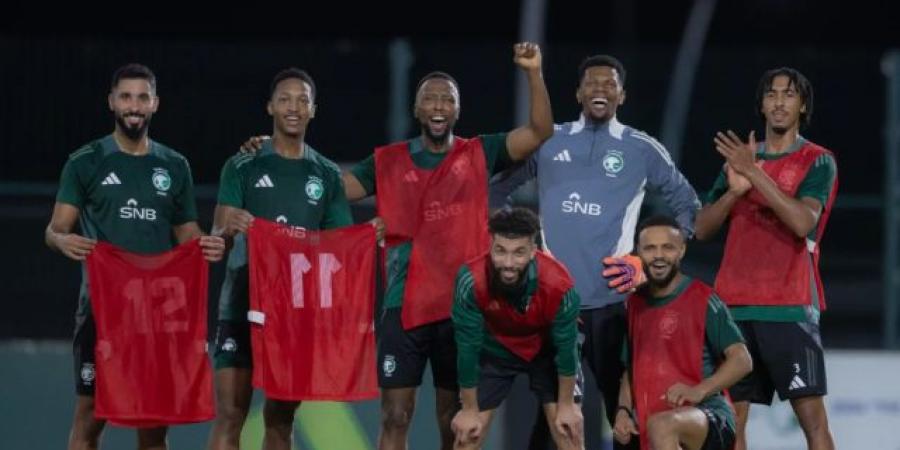 كواليس تدريبات الأخضر قبل لقاء الجزائر