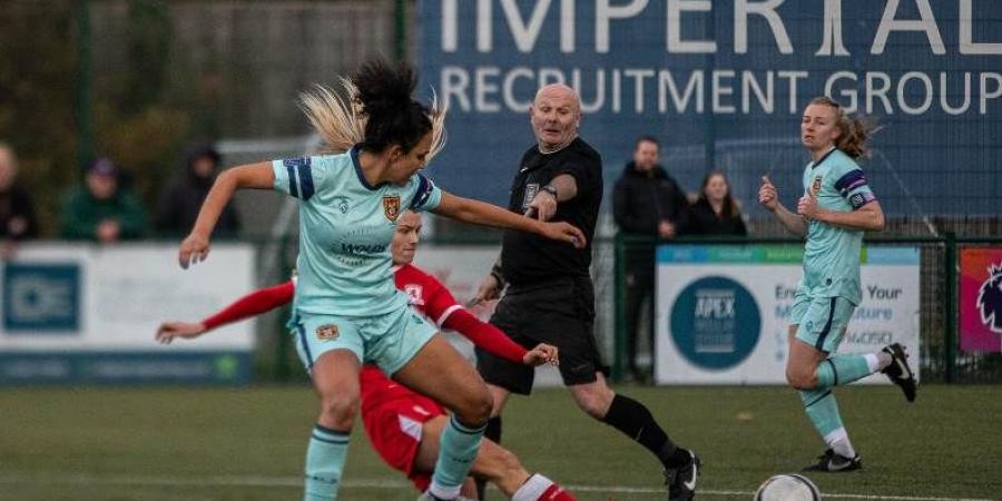 سارة عصام تُقدّم أوراق اعتمادها مع هال سيتي وتقوده لفوز بثنائية أمام ميدلزبره في الدوري الإنجليزي