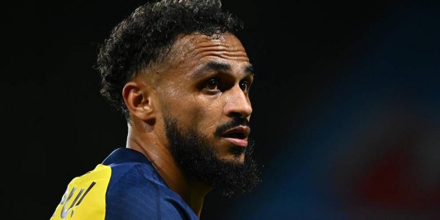 بوفال يعيش وضعًا معقدًا داخل نادي أونيون سان جيلواز البلجيكي واحتمال الرحيل يلوح في الأفق