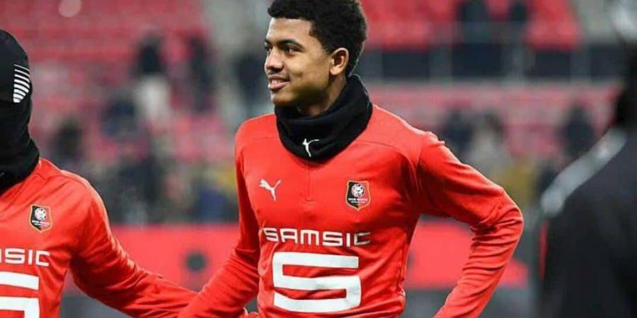 ستاد رين يتحرك لتجديد عقد آيت بودلال وسط اهتمام أندية أوروبية