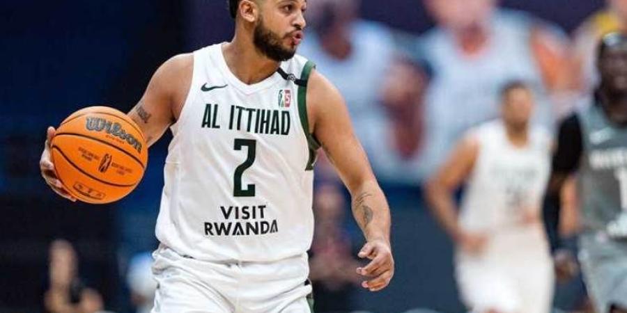 بعد الانسحاب من دوري المرتبط.. الاتحاد يجدد تعاقد نجم فريق السلة (خاص)