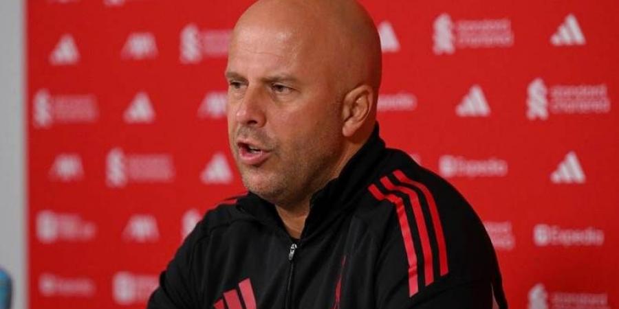 آرني سلوت: علينا أن نقاتل.. ونُعاني من إهدار الفرص